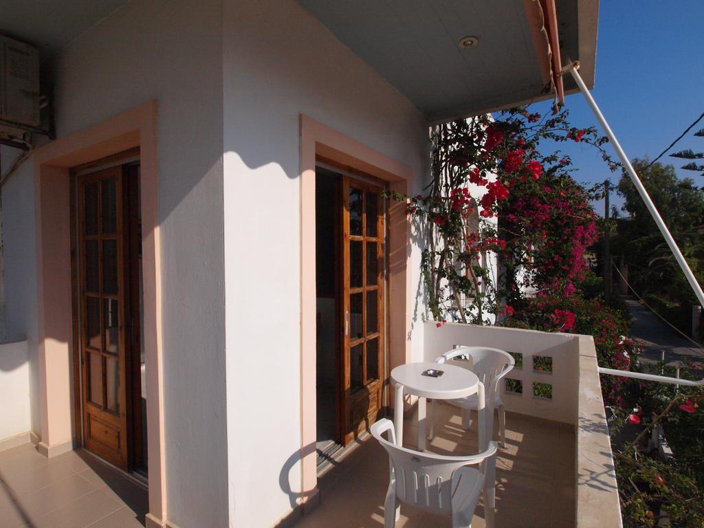 Irini Apartments Platanés Zimmer foto